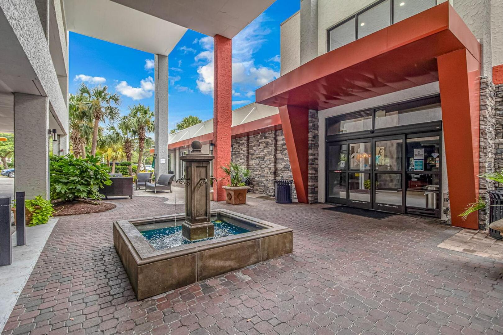 מירטל ביץ' Grande Cayman Resort Unit 216 מראה חיצוני תמונה
