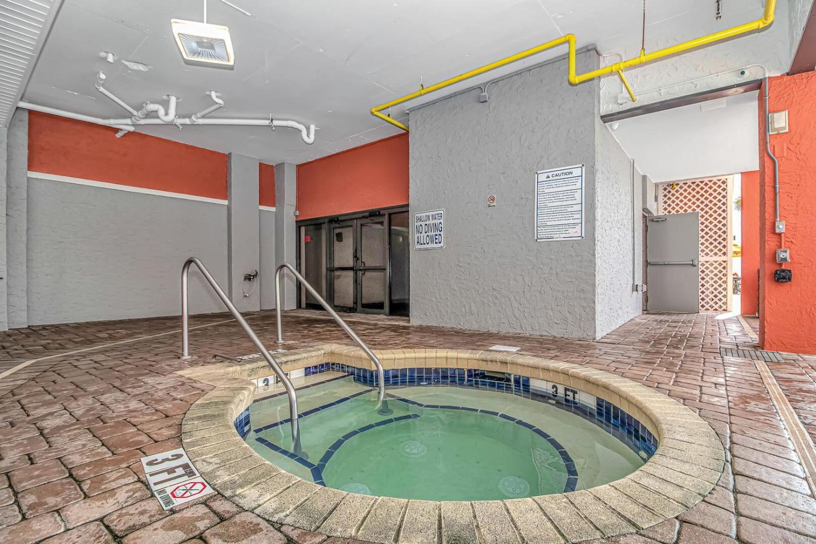 מירטל ביץ' Grande Cayman Resort Unit 216 מראה חיצוני תמונה